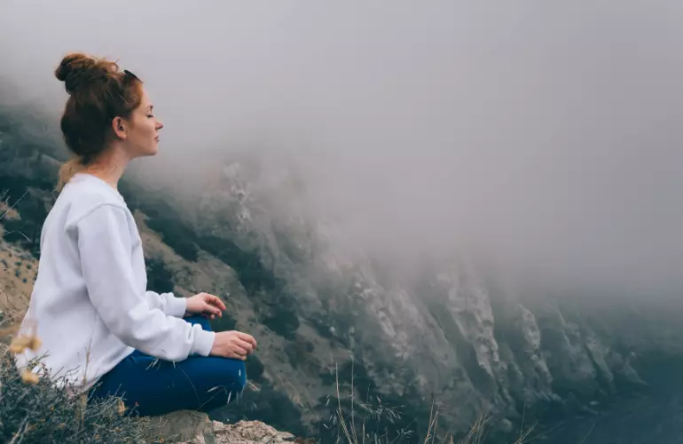 cord-cutting meditation to release attachment and attract love